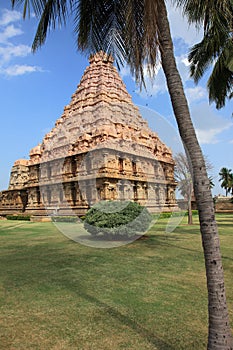 Ancient Shiva temple, Gangaikonda