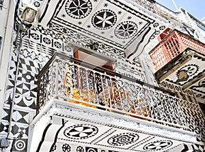 Ancient stone wall patterns in Pygri