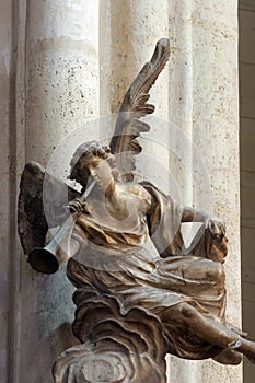 Angel musician, Zagreb cathedral