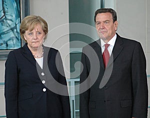 Angela Merkel, Gerhard Schroeder