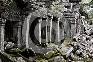 Angkor Thom columns