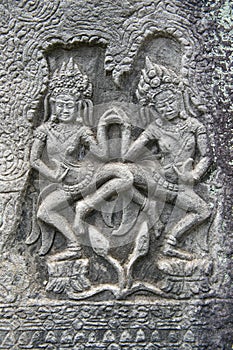 Angkor Wat Dancing Apsara Ladies Stone Carving