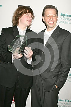 Angus T Jones,Jon Cryer