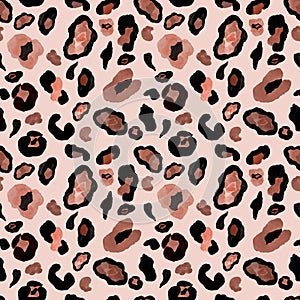 Animal skin seamless pattern on pink background. Watercolor hand painted leopard print with brown, beige and black spots