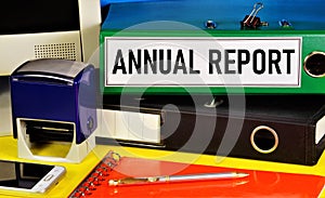 Annual report. Text label on the planning folder.