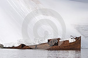 Antarctic shipwreck pollution