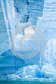 Antarctica - Antarctic Peninsula - Tabular Iceberg in Bransfield Strait