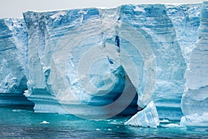 Antarctica - Antarctic Peninsula - Tabular Iceberg in Bransfield Strait