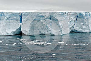 Antartica - Tabular Iceberg in Bransfield Strait