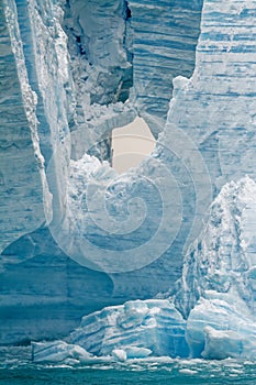 Antartica - Tabular Iceberg in Bransfield Strait