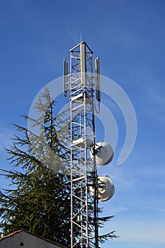 A Antenna mast in the Nature, Telekommunikation