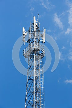 Antenna repeater tower photo