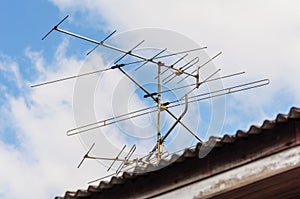 The antenna on the roof