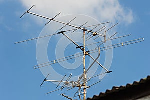 The antenna on the roof