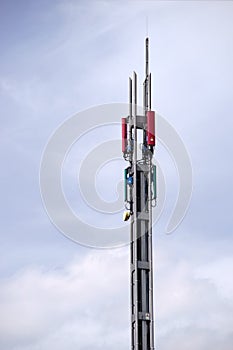 Antenna sending station