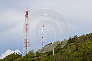 Antenna tower