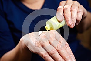 Anti aging cream for hands