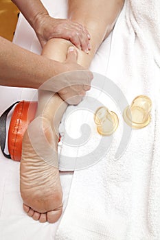 Anti cellulite massage with Ventuza vacuum body puller