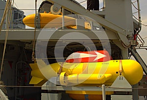 Anti-mining submersible on battleship deck