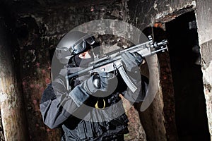 Anti-terrorist unit policeman/soldier