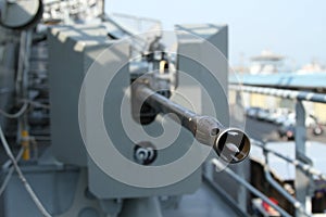 Antiaircraft gun