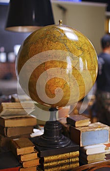 Antic globe