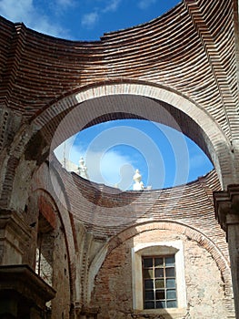 Antigua Guatamala cathedral ruins arches