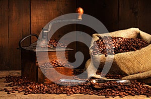 Antický káva brusič fazole 