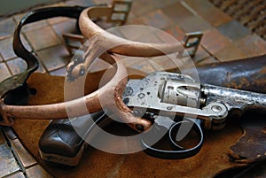 Antique/Gun,Holster,Spurs photo
