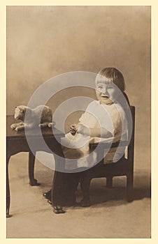 Antique photograph of a baby girl.