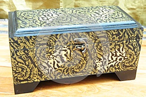 Antique replica jewelery box