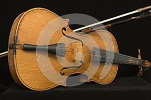 Antique violin with bow