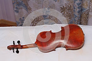 Antique violin for restoration