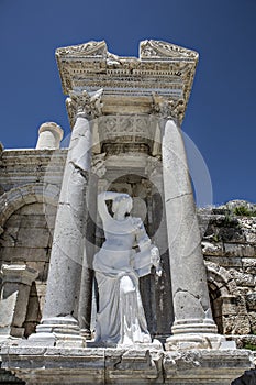 Antoninus Fountain of Sagalassos in Isparta, Turkey photo