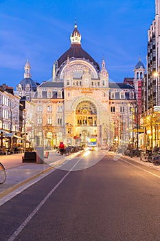 Antwerpen der zug Bahnhof Belgien 