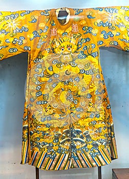 Ao Dai for the Nguyen Dynasty 19th century