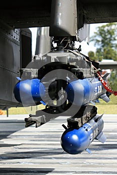 Apache AH64 Missiles photo