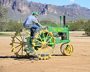 Apache Junction, Arizona: Antique Tractor - John Deere Model B (1935)