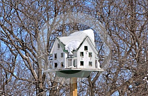 Three level apartment birdhouse