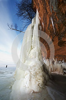 El apóstol islas cueva congelado cascada 