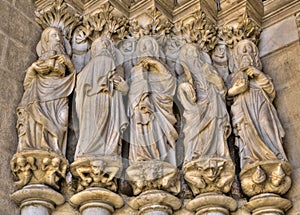 Apostles at the entrance of the Cathedral of Evora