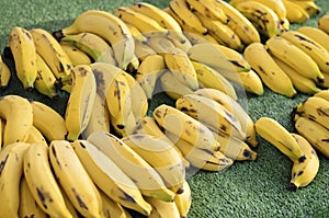 Apple bananas
