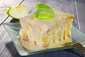 Apple cake