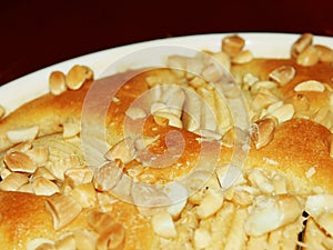 Apple cake with almonds
