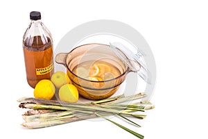 Apple cider vinegar, lemon, lemongrass effective insect repelle