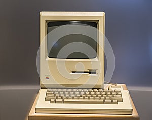 Apple computer (old)