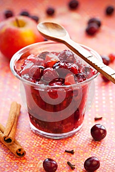 Apple and cranberry chutney