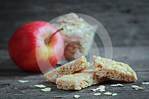 Apple granola barre