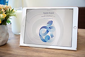 Apple iPad IOS 14 with page invitation Event the screen