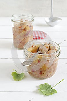 Apple onion chutney with white currants and red pepper